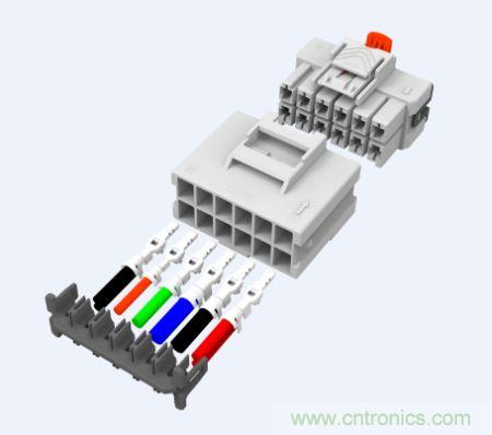 TE三重鎖扣式電源(Power Triple Lock)連接器