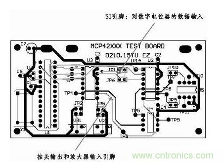 采用這種新的布線，將模擬線路和數(shù)字線路隔離開了。增大走線之間的距離，基本消除了在前面布線中造成干擾的數(shù)字噪聲。