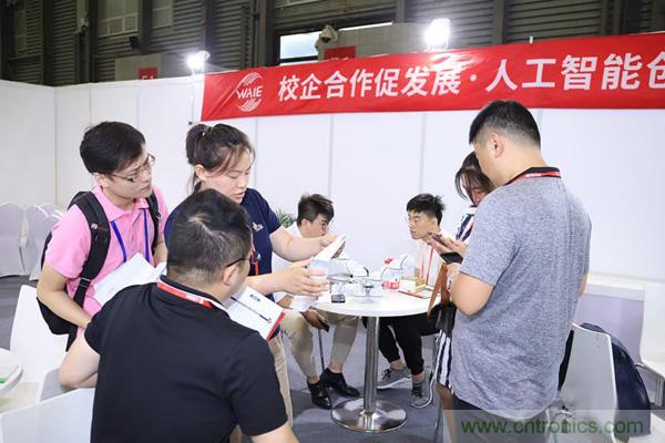 WAIE大戰(zhàn)&ldquo;利奇馬&rdquo;，3萬真粉如約駕臨&ldquo;WAIE 2019第四屆上海國(guó)際人工智能展覽會(huì)&rdquo;